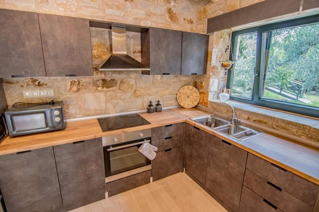 Kastro Stone House Villa Skala Potamia  Exterior photo